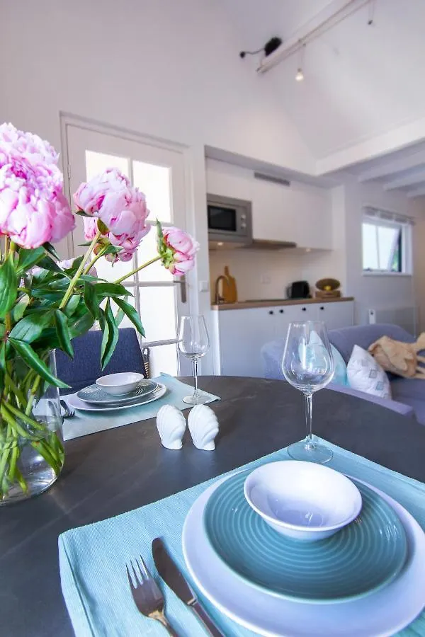 Coast Guesthouse 잔드보르트