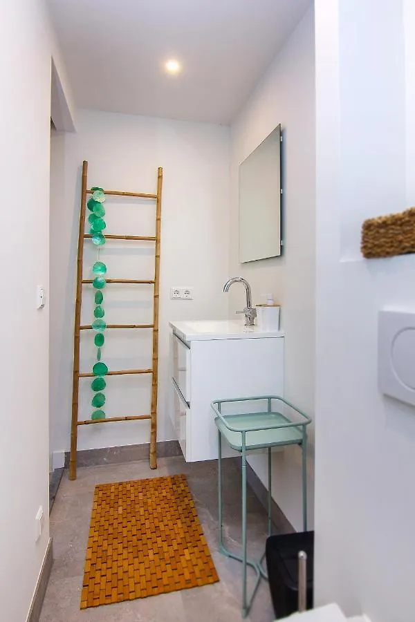 아파트 Coast Guesthouse 잔드보르트